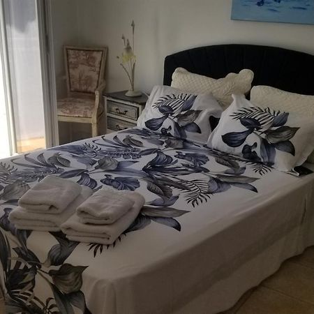 Chambre D'Hote La Petite Maison Du Puits Bollène Exteriér fotografie